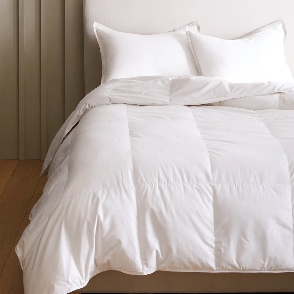 Quince Lightweight Premium Down Duvet Insert in Queen 1018 - Picture 2 of 5